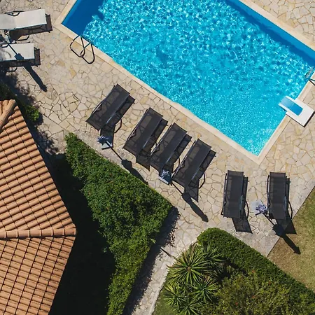 Lilly With Private Pool Villa *